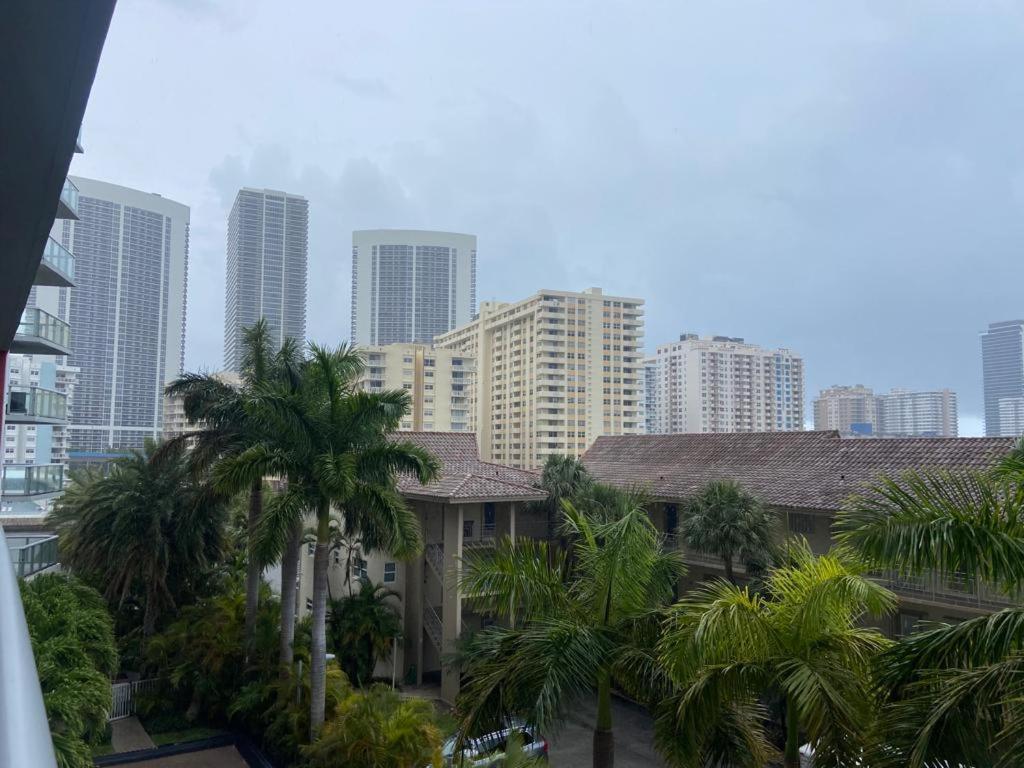 Studio 2Bed Beach Apmt With Amazing Views 30B Hallandale Beach Esterno foto